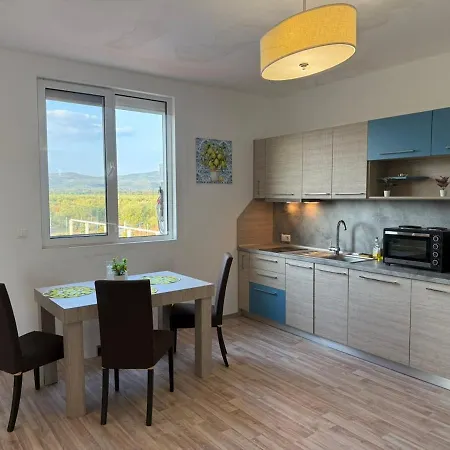 Elia Bookvillaeu Villa Jerakiní