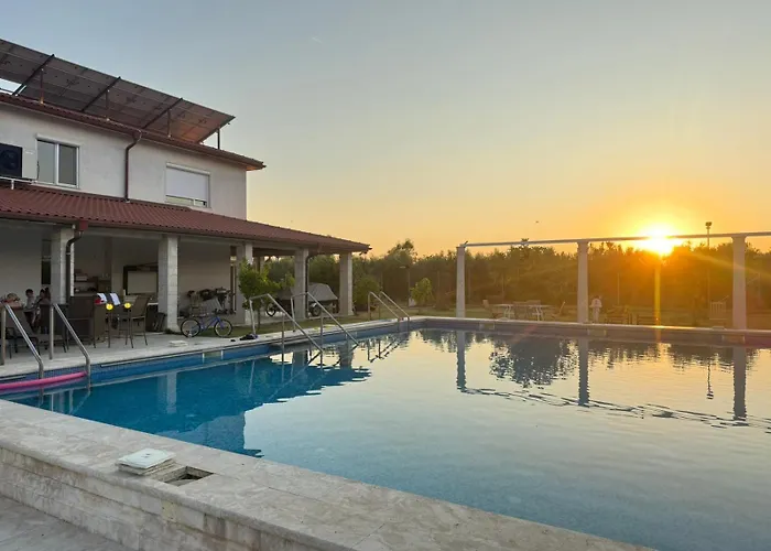 Elia Pool Party & Relax By Bookvillaeu *